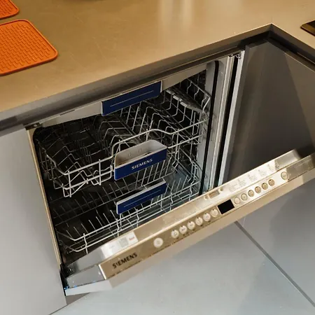 Domus - Residenza Marconi * Verona